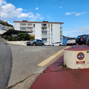 https://les-pieds-dans-leau-la-tte-dans-les-nuages.topcostabravahotels.com